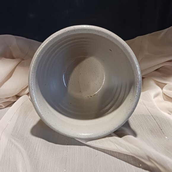 Eldreth sheep pottery crock - Picture 4 of 9